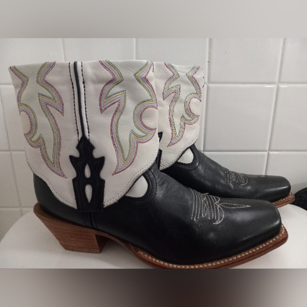twisted x boots size 9.5 B